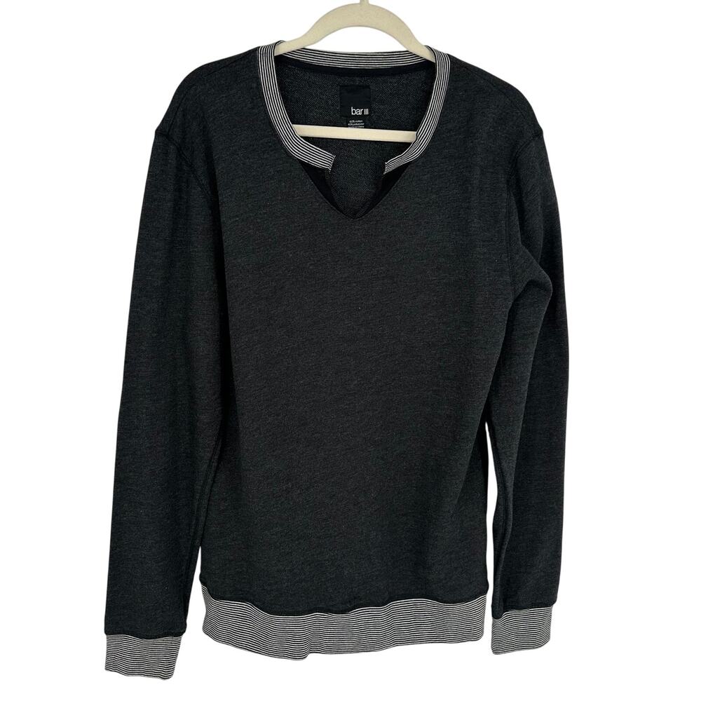 Bar III Slim Fit V-Neck Sweater Men Medium Black Gray Heathered Knit Pullover